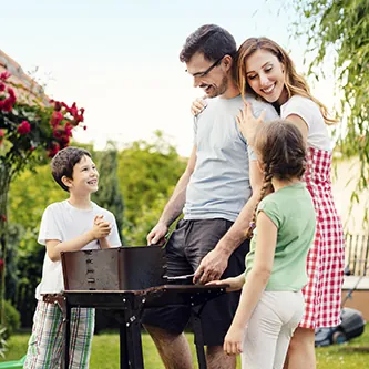 Palm City villa life – a family barbecue in the garden